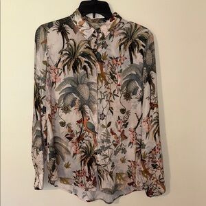 Women’s H&M Lightweight Long Sleeve Shirt Size 8